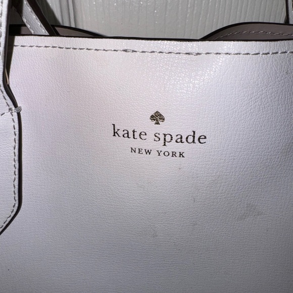 SOLD*** Kate spade mini 👜 - Picture 3 of 4